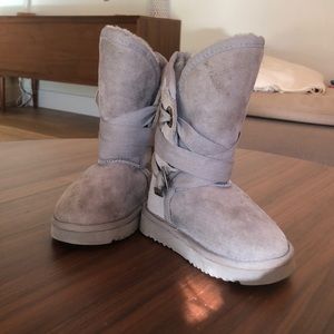 Australian Luxe shearling boots